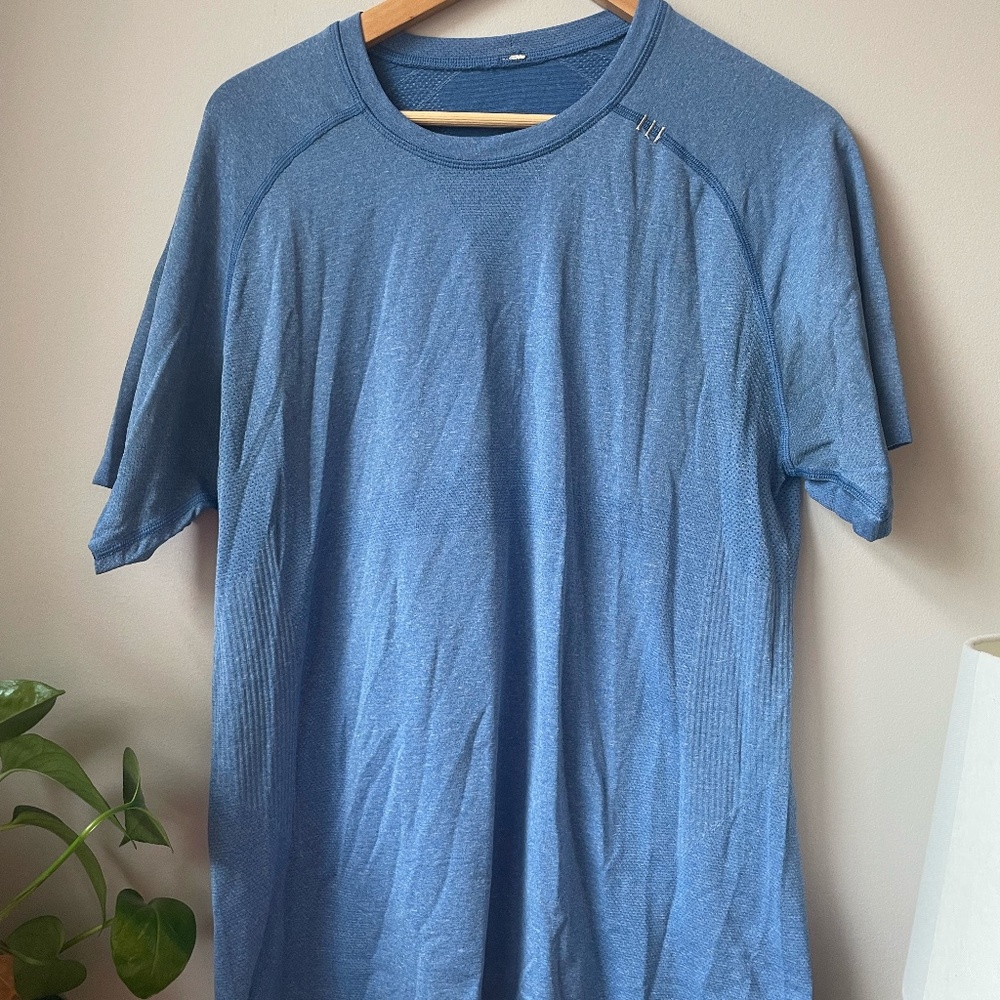 Men's Lululemon Metal Vent Tech T-Shirt-Size Medium